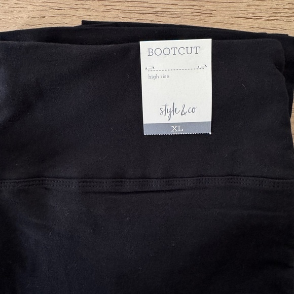 Women's High-Rise Bootcut Leggings - Picture 5 of 6